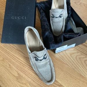 Gucci suede shoes with box